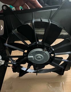 Automotive Radiator Cooling Fan Assembly