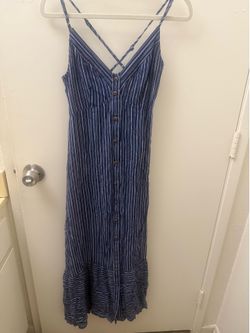 Maxi dress size small