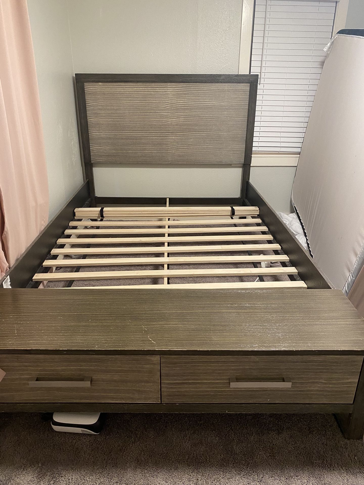 Queen Bedroom Set