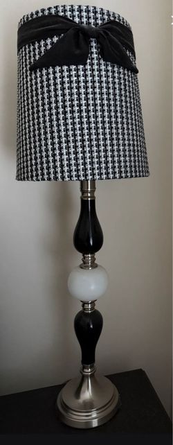 Black & White tabletop lamp