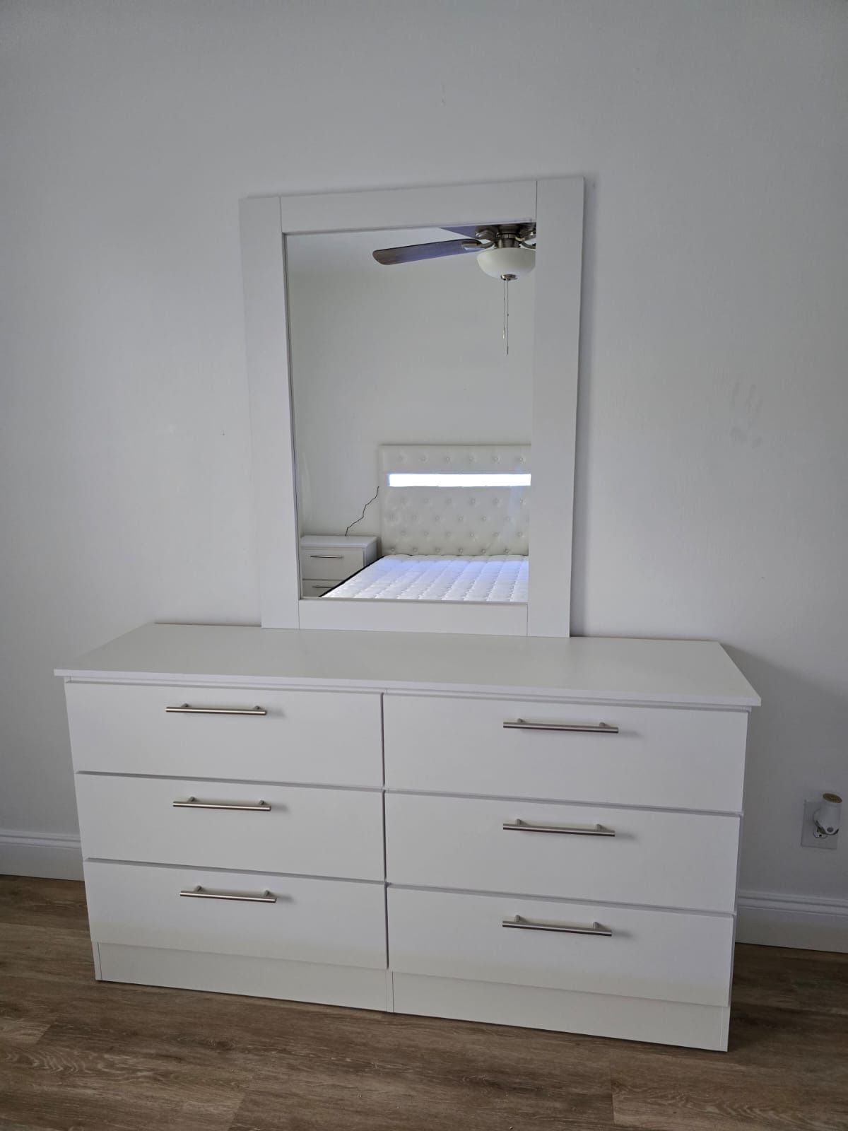 Comoda Con Espejo- Dresser With Mirror