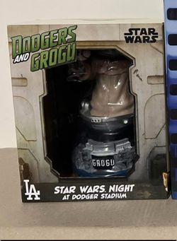 Dodgers Star Wars Grogu Mandalorian Bobblehead