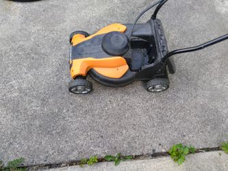 Worx Cordless lawnmower