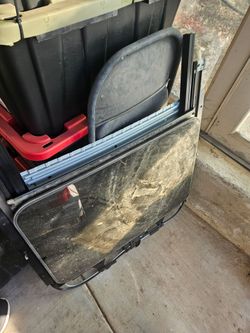 Camaro sun roof assembly