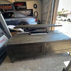 coffe table / center table