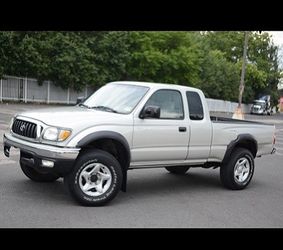 Toyota Tacoma SR5 – Well Maintained 4x4