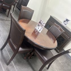 Beautiful Wooden Dining Table Set 4 Chairs