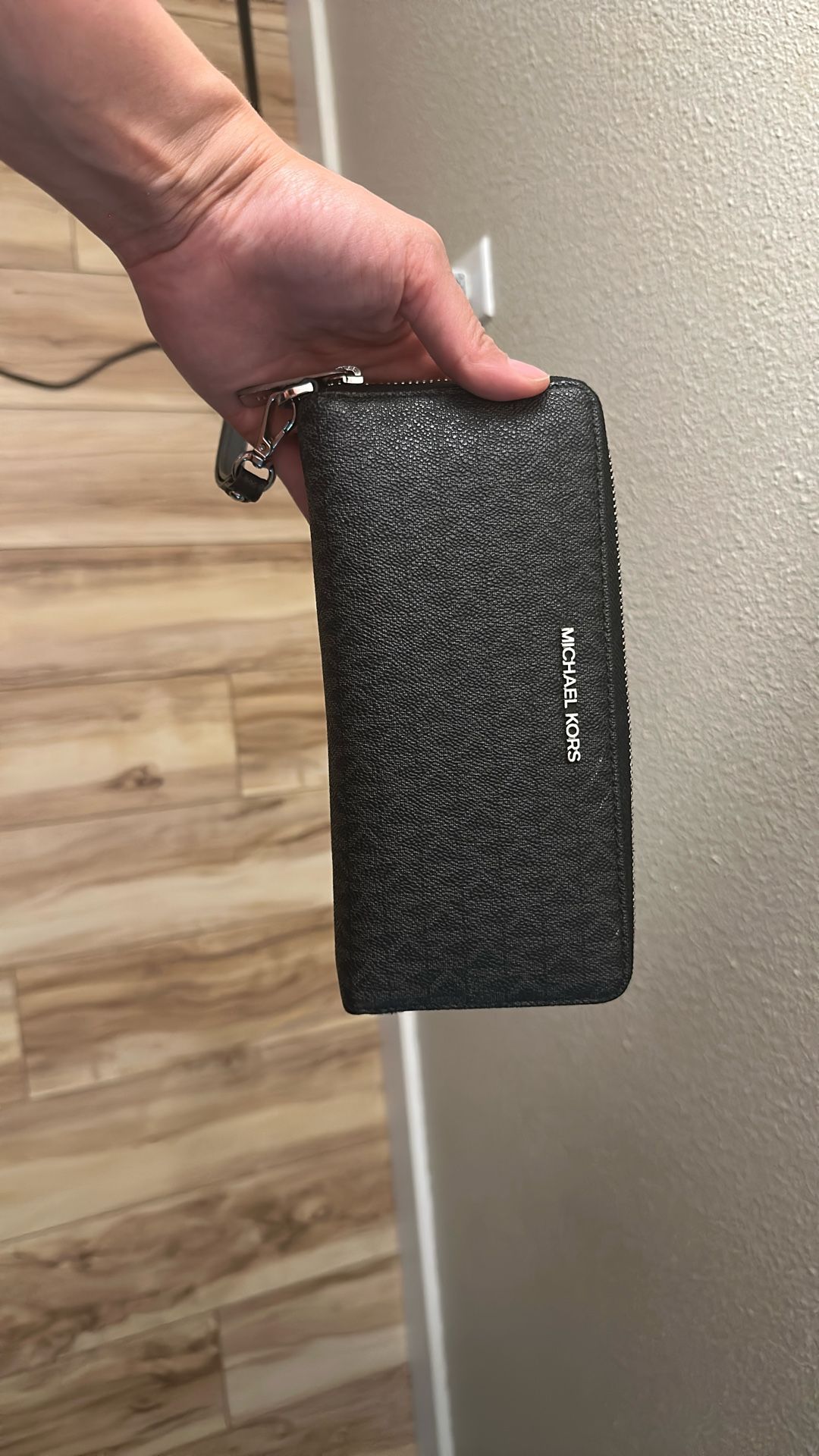 Michael Kors Monogram Large Wallet
