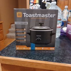 Brand NEW TOASTMASTER Small Slow Cooker