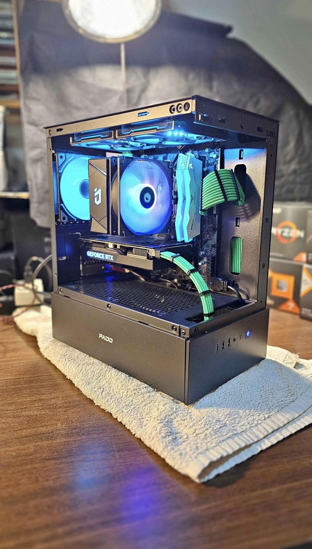 GAMING PC RTX 4060 Ti & Ryzen 7600X - 1440p