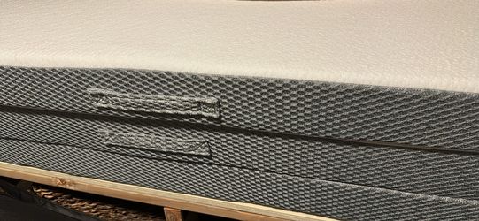 Tri Fold Queen Mattress