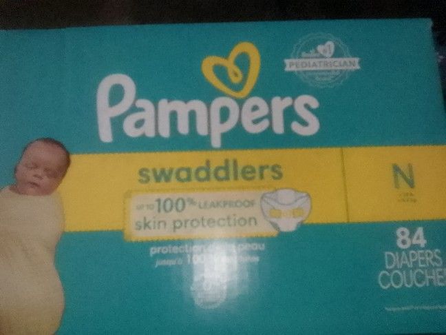 Pampers Swaddlers Brand New Diapers And Wipes N