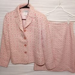 Womens 2 Peice Suit Blazer/ Skirt Pink !