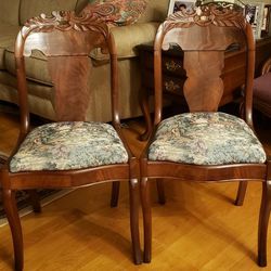 Antique Victorian Chairs / Pair
