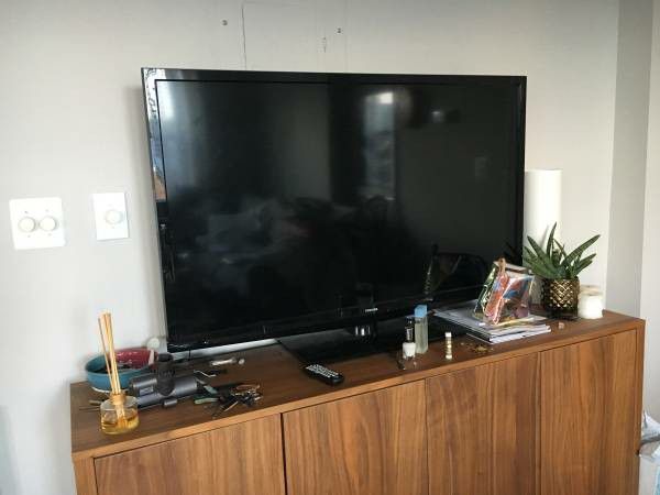 Toshiba 55 inch TV with remote control and HDMI ports