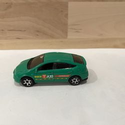 Matchbox 2009 TOYOTA PRIUS TAXI Green NYC Mattel Thailand 