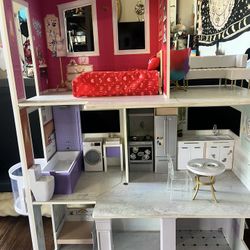 Rainbow High Doll House 