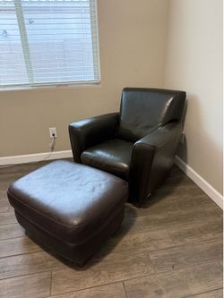 Chair with ottoman
