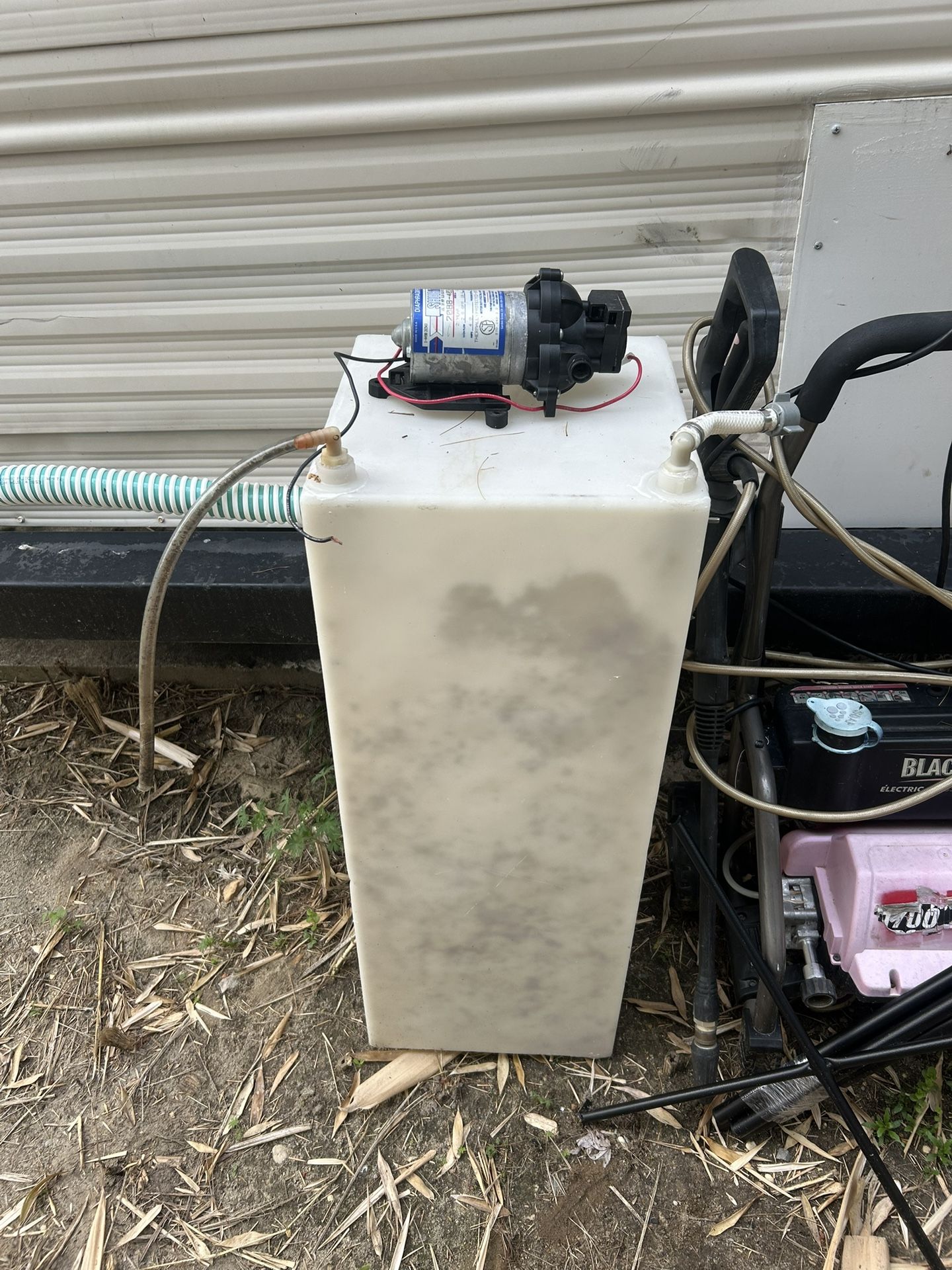 RV Holding Tank And Pump