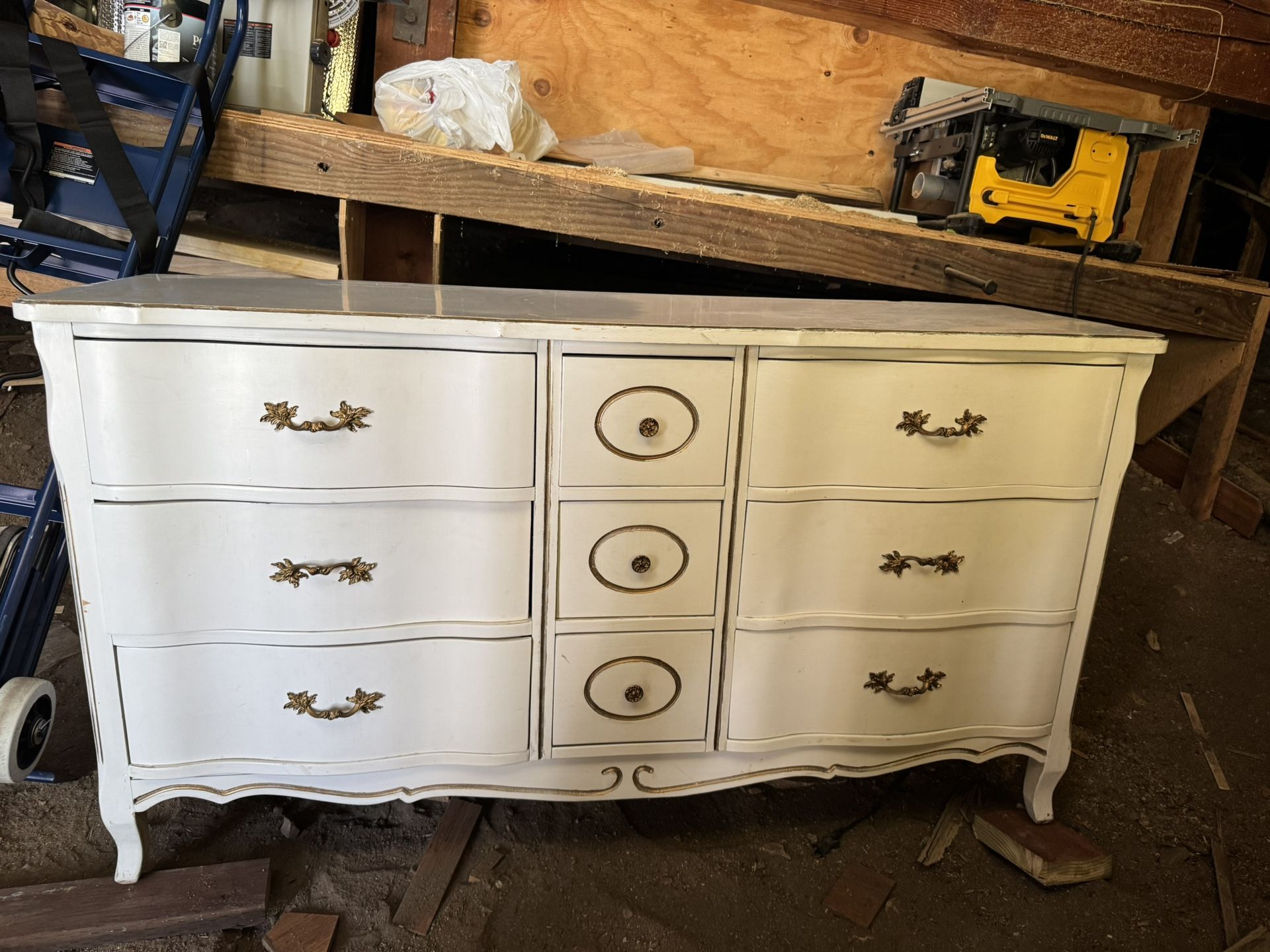 9 Drawer Dresser - French Provincial Style