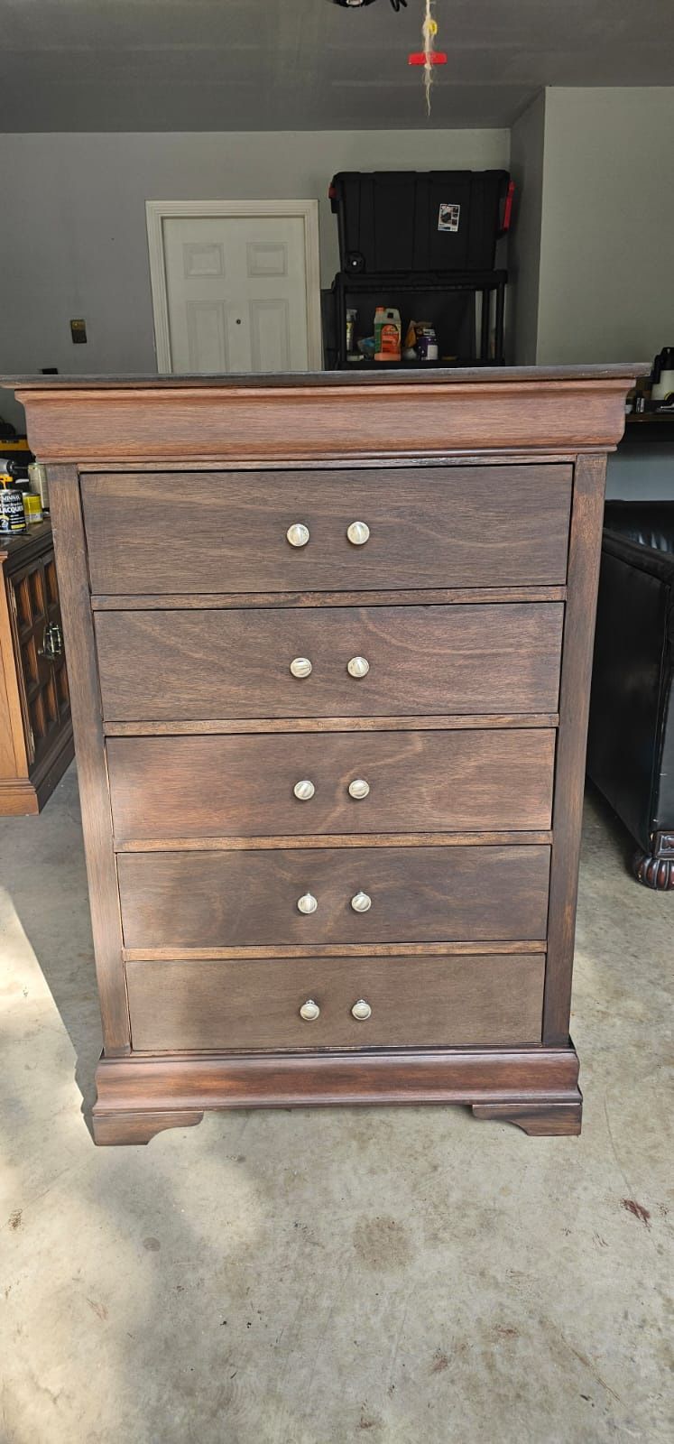 Rooms to Go. Dresser