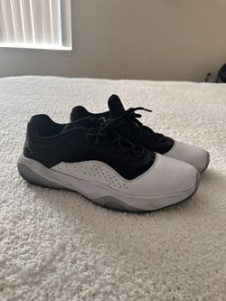 Jordan Air Retro 11 Low (Men’s)