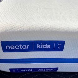 Nectar Kids Memory Foam Full Mattress ❤️ (flippable)