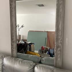 Amazing Modern Wood Looking Mirror