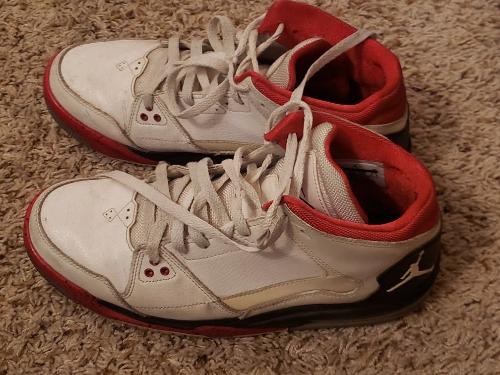 2013 Jordan Flight Origin Shoes 9.5 Men White, Red, Black  display picture 3