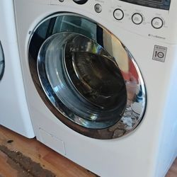 LG Washer And Dryer Set 