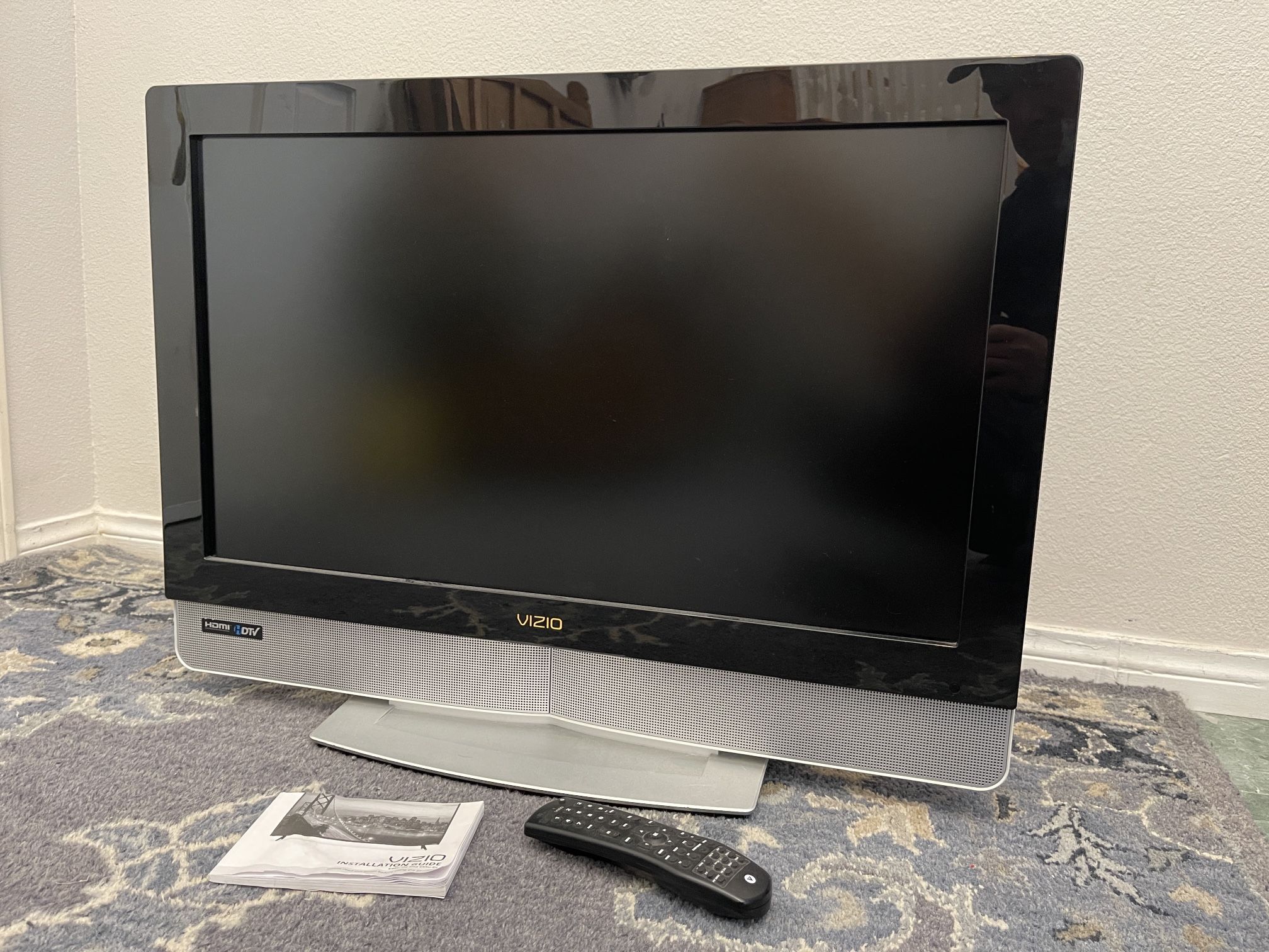 Vizio VX32L HDTV 32" Widescreen LCD HDTV