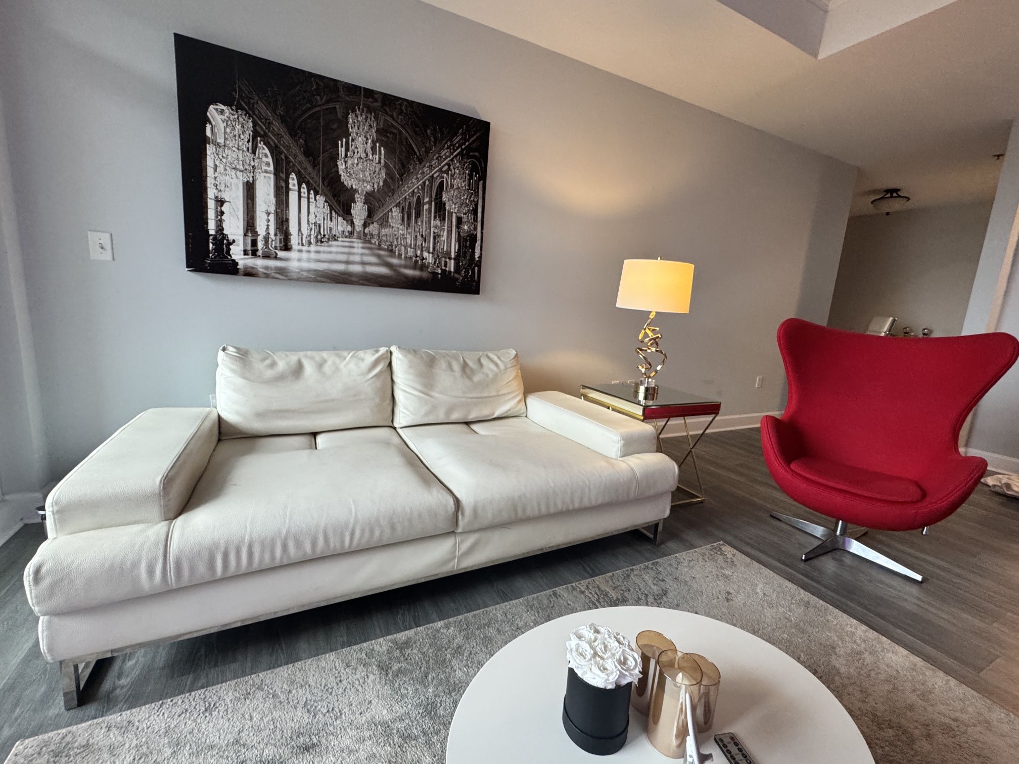 Modern Living Room Set – Leather Sofa, Accent Chair & Mirrored Table With Lamp