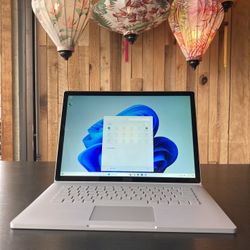 Microsoft Surface Book 2