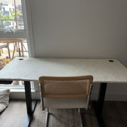 Beautiful Adjustable Height Desk With White Plaster Lime wash Top 