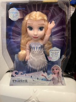 Disney Frozen 2 Magic in Motion Elsa Doll