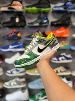 Nike Dunk Low What the Duck Away University of Oregon PE