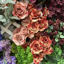 Silk Queen Rose Spray 