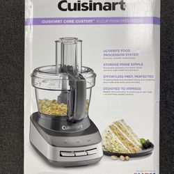 CUISINART FOOD PROCESSOR 