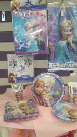 Frozen party decor