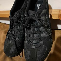 New Black Womens Skechers.    Size 10