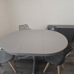MOVING – FIRST COME, FIRST SERVED!

Extendable dining table + chairs + bilateral cabinet – $250

All in great condition, modern style.

Pickup only.