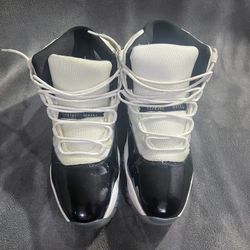 Jordan 11 Retro Concord 2018 - Men’s size - Slightly Yellowed