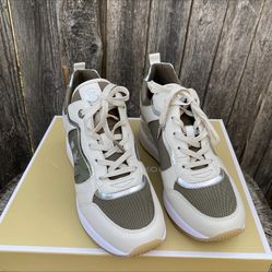 Michael Kors Sneakers Only Size 8