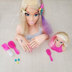2 Barbie Heads 1 Big 1 Small