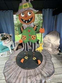 33.6” H Metal Pumpkin Scarecrow Display Ex Cond 