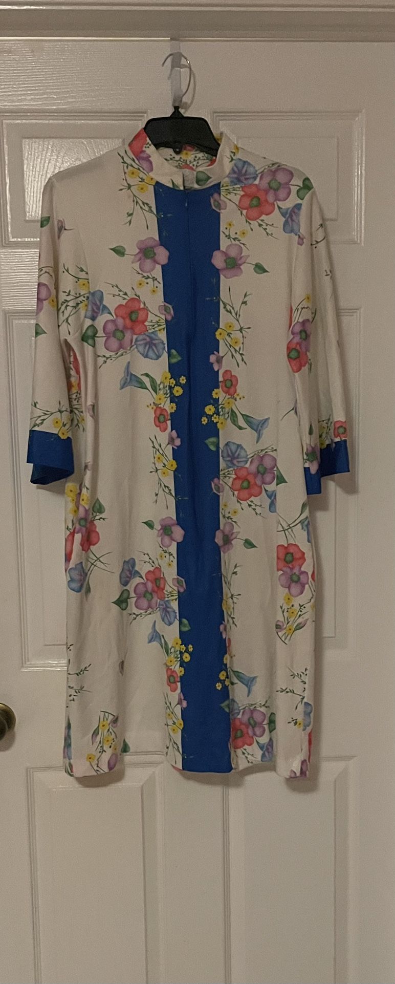 Lord & Taylor Ladies Nightgown Size Small