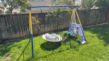 FREE PLAYSET