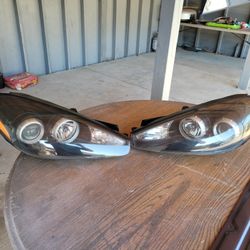   Hyundai Tiburon

headlight 