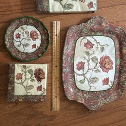 Melamine Trays And Matching Napkins