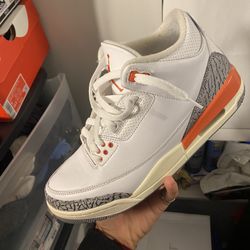 Jordan 3 Retro “Georgia Peach”